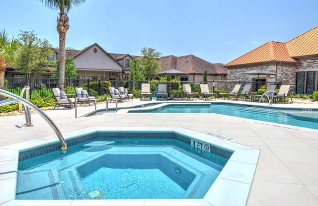 Attiva Pearland Active Living by Cortland - Senior Housing Gallery 2