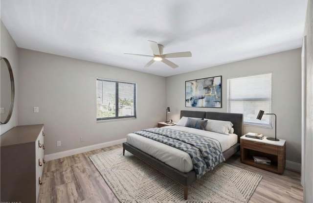 228 Fox Glen Dr Gallery 2