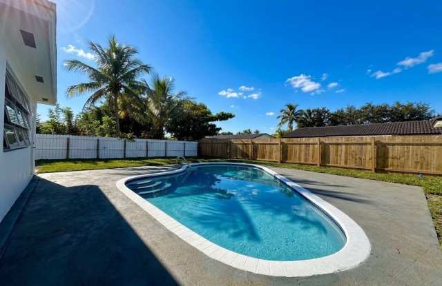 2987 Dolphin Drive Gallery 1