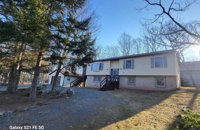 800 Fetlock Court photos photos