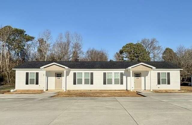 4827 Wayne Memorial Drive Gallery 1