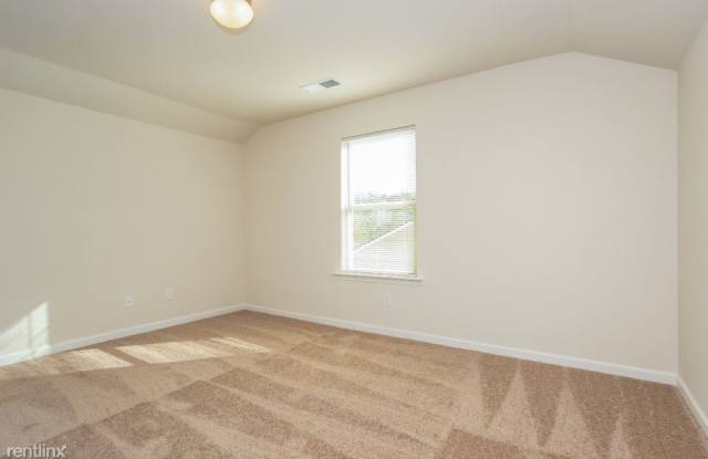 4014 Sitka Drive Gallery 2