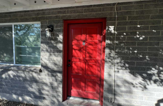 4250 N 27TH Street unit: 4 photos photos