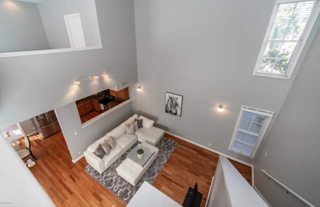 10603 Norton Commons walk Gallery 3
