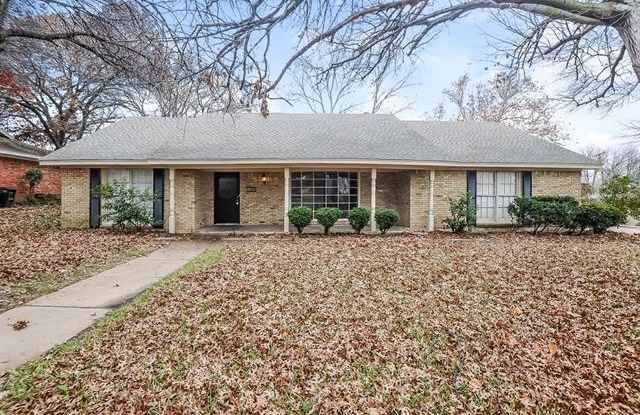 3817 Wren Avenue - 3817 Wren Avenue, Fort Worth, TX 76133