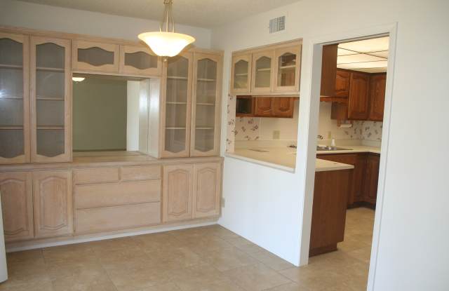2953 S Country Club Way Gallery 2