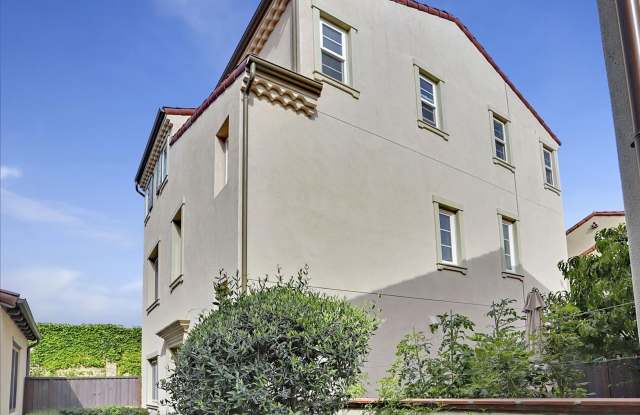 For Rent: Spacious 4BR/3.5BA Newer Home in Fremont Irvington area photos photos