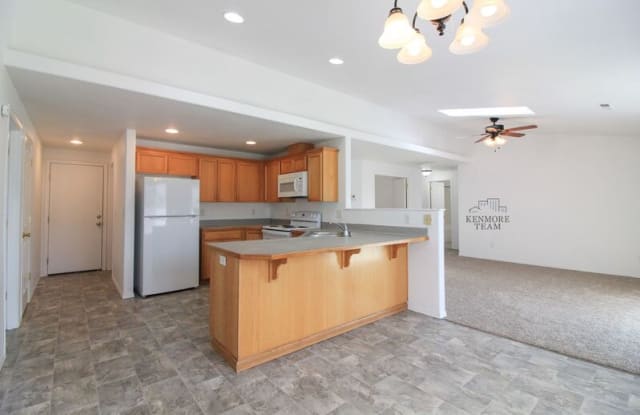 4410 Kubota Lane - 4410 Kubota Lane, Pasco, WA 99301