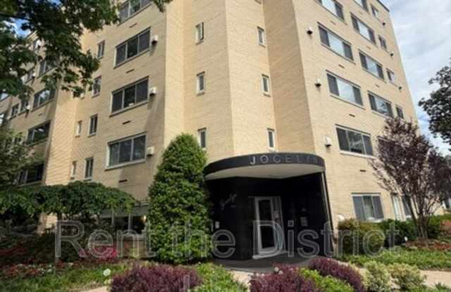 5315 Connecticut Ave NW photos photos