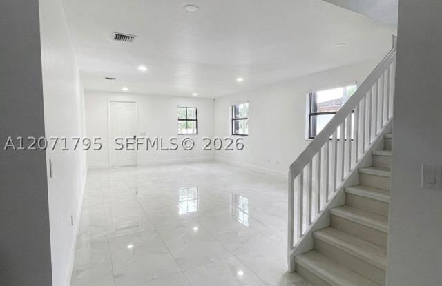9260 W 35th Ln Gallery 3