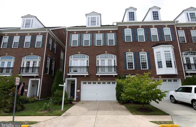 4393 PATRIOT PARK CT - 4393 Patriot Park Court, George Mason, VA 22030