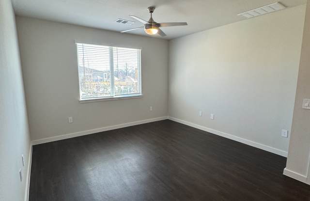 360 Elevon Parkway Gallery 3