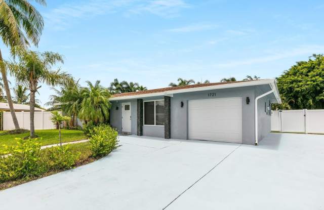 1721 SW 10th Street photos photos