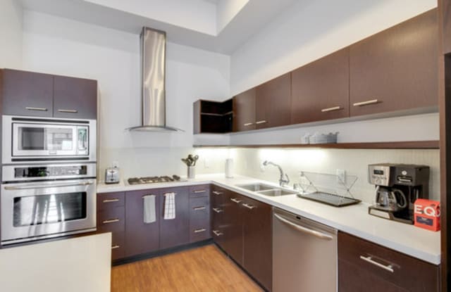 118 Rose Ave - 118 Rose Avenue, Los Angeles, CA 90291
