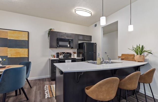 Pennwood Apartments Gallery 3