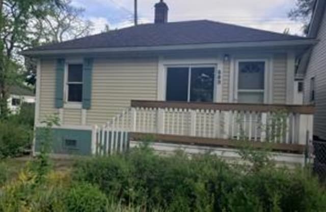553 E MAXLOW Avenue - 553 East Maxlow Avenue, Hazel Park, MI 48030