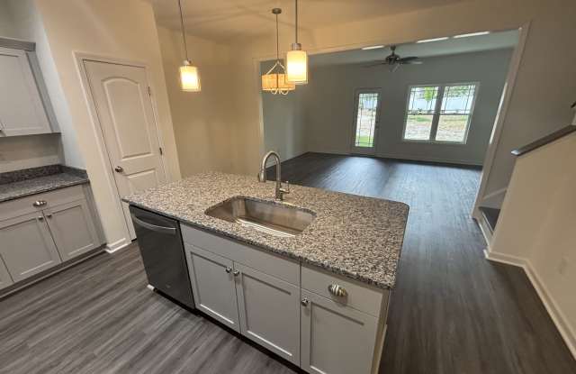 504 South Ryals Street - 1 Gallery 2