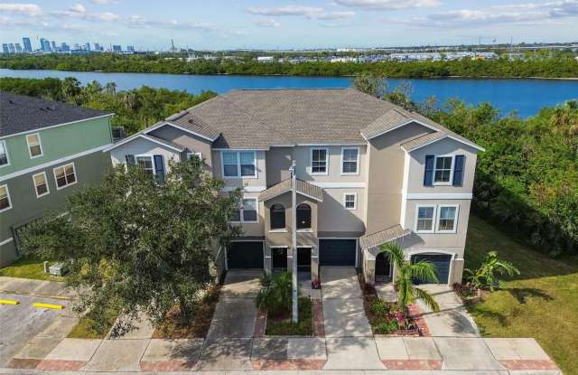 509 VINCINDA CREST WAY - 509 Vincinda Crest Way, Palm River-Clair Mel, FL 33619