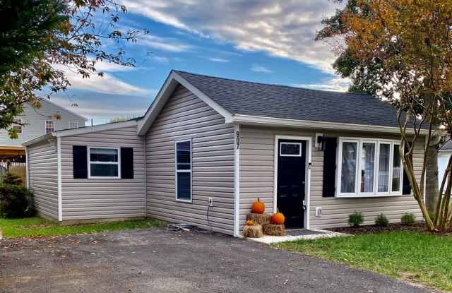 Charming 3 BR/2 BA Single-Family Home in Pasadena! photos photos