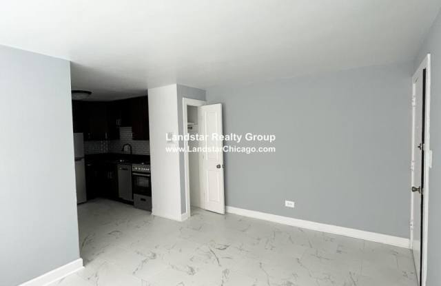 6709 North California Gallery 4