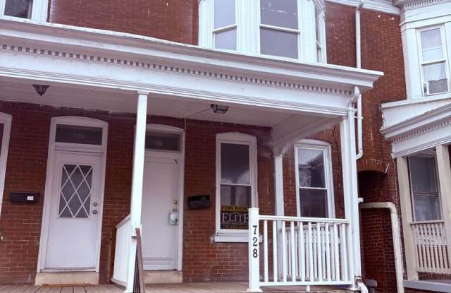 Section 8 Allowed Spacious 5 Bedroom 1 Bath House, Parking-York City SD photos photos