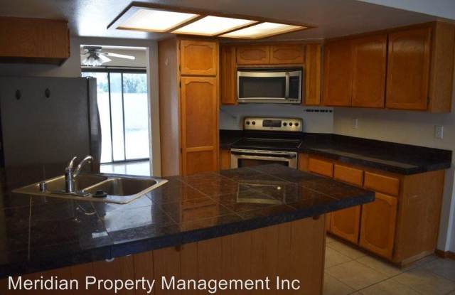 6906 Peach Tree Rd. Gallery 3