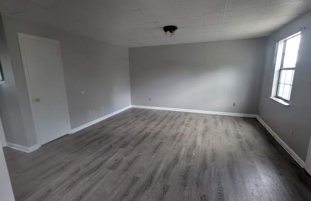 430 Britton Avenue, Apt #4 photos photos