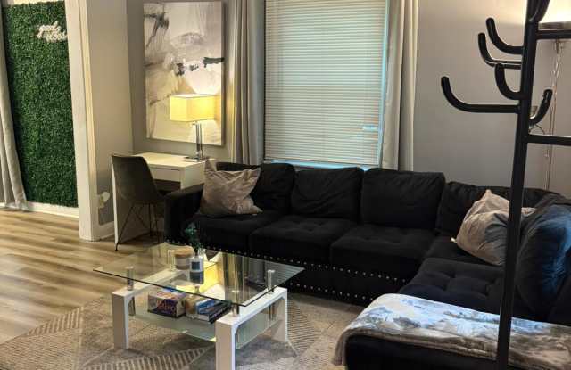 127 Wilmington Place Southeast - Room 3 Gallery 4