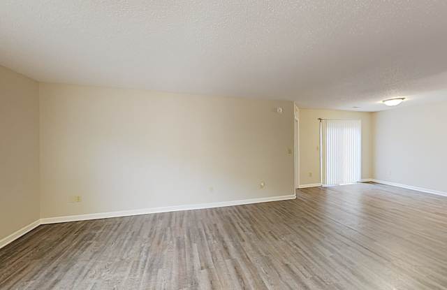 4220 Village Trace Drive Gallery 3