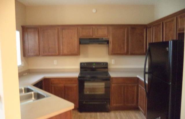 312 Commons Drive Gallery 2