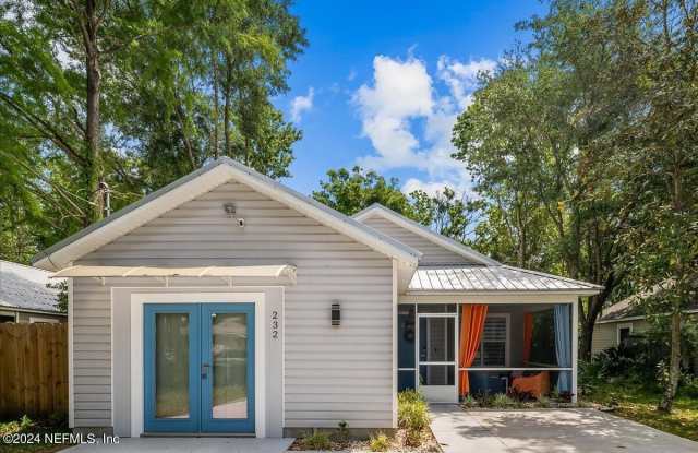 232 NESMITH Avenue Gallery 2