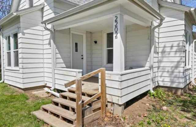 2202 Nebraska Street Gallery 4