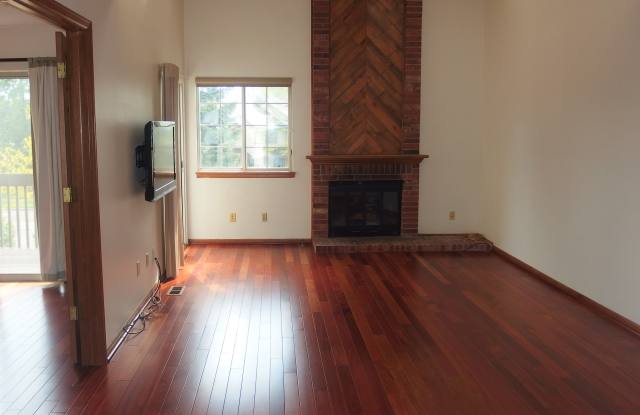 1470 S Quebec Way Apt 12 Gallery 3