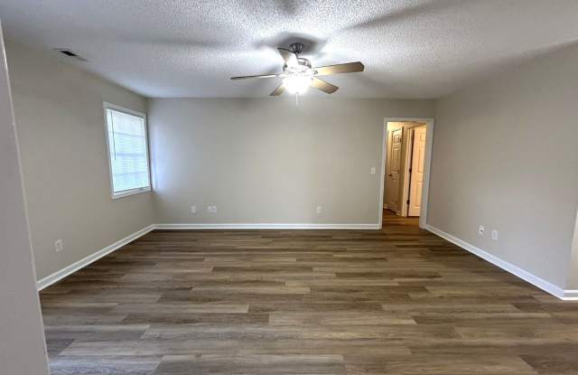 NEWLY RENOVATED- SHAW AFB-3 Bedroom, 2 Bathroom-APPLICATION FEE WAIVED FOR ACTIVE DUTY MILITARY Gallery 4