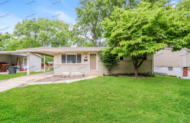 1825 Violet Drive - 1825 Violet Drive, Florissant, MO 63031