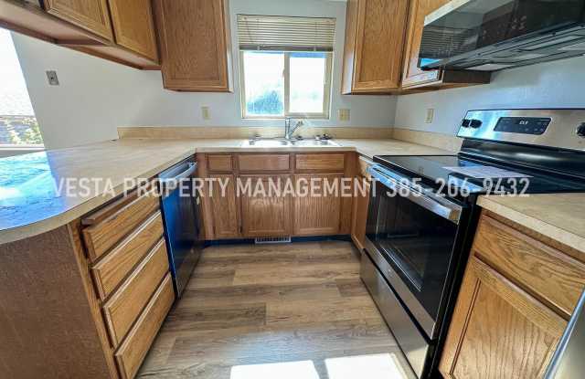 54 East 1950 South Gallery 3