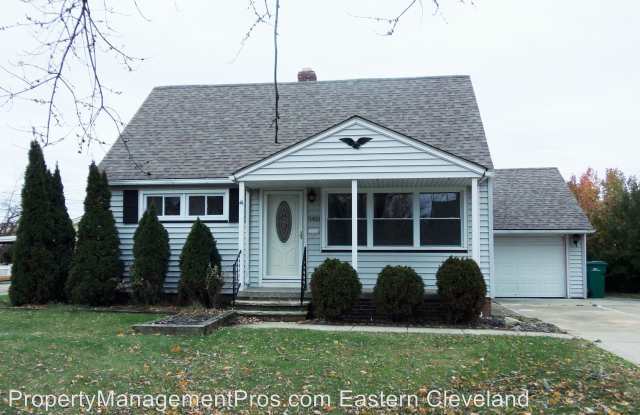 15400 Walvern Blvd. - 15400 Walvern Boulevard, Maple Heights, OH 44137