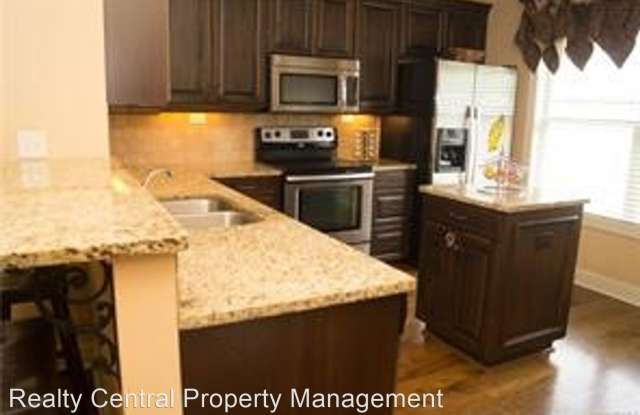 9307 Turnberry Park Drive Gallery 3