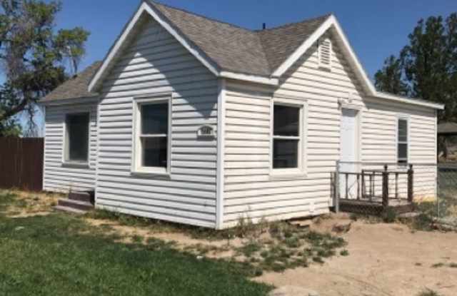 2095 Orchard Drive East Gallery 1