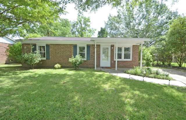 137 Red Cedar Drive Gallery 1