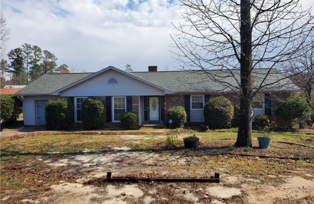 610 Roundtree Drive Gallery 2