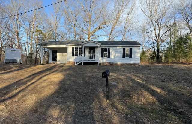 63 Roberts Lane - 63 Roberts Lane, McNairy County, TN 38315