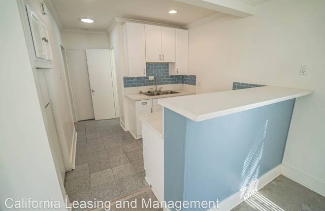 25107 Everett Drive #B Gallery 4