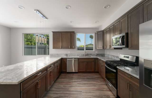 Coastal 3-Bedroom 2-Bathroom House with Huge Private Yard and Private Parking Walking Distance To The Beach |Available Immediately| photos photos