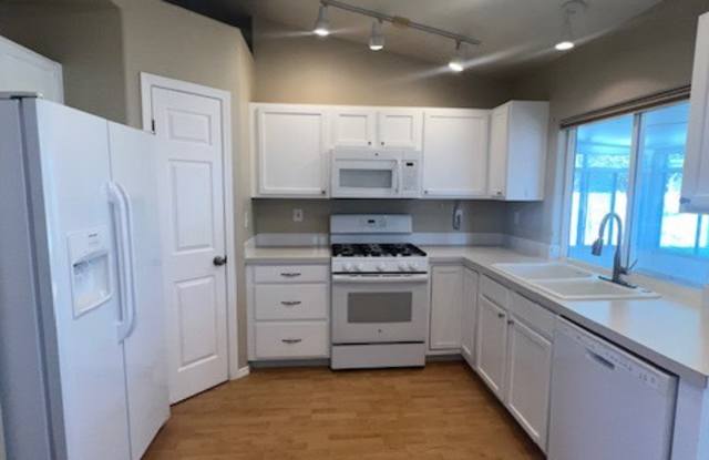 2455 West Baystone Drive - 2455 West Baystone Drive, Meridian, ID 83646