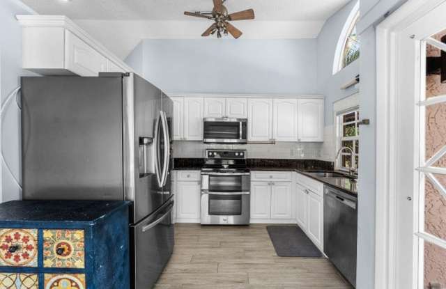 559 NW 38TH Terrace, Deerfield Beach, FL 33442 - 7325 Gallery 4