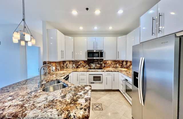 Beautiful 2B/2BA condo with Reserved Parking  AC in Mission Valley! - 5845 Friars Road, San Diego, CA 92110