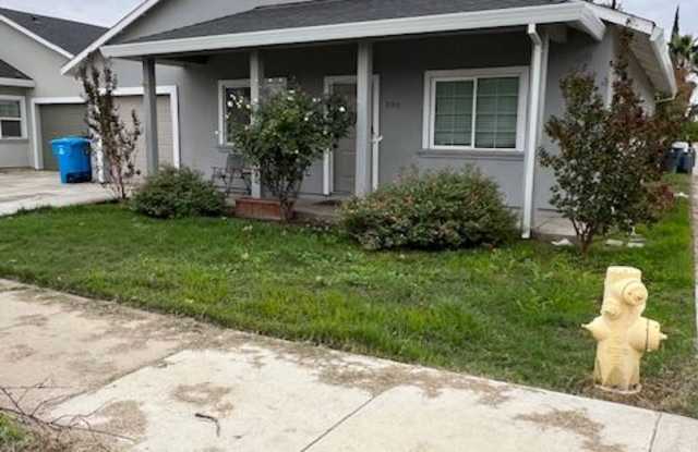 930 12th Street photos photos