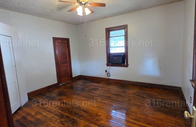 $625 - 1 bed 1 bath - Single Family Home Gallery 4