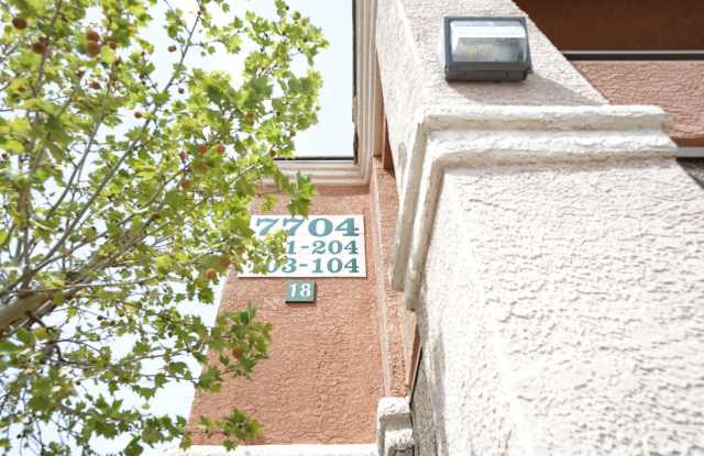 SHOWINGS AVAILABLE NOW Gallery 3